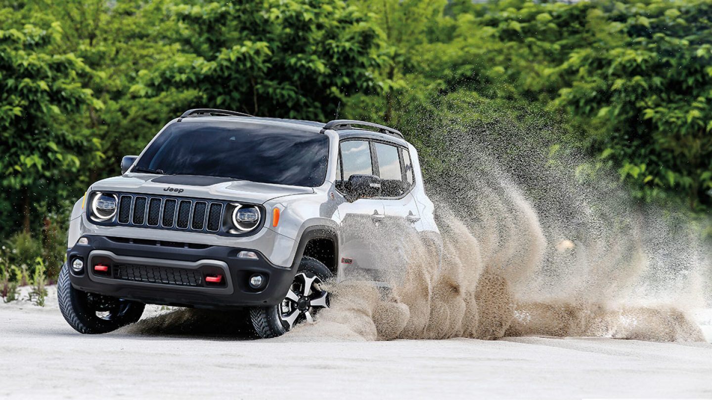 2019 Jeep Renegade Trailhawk Gray Exterior Front View